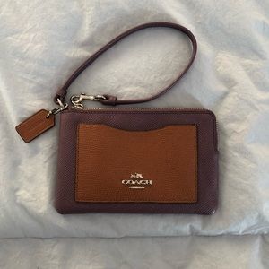 Women’s Coach wristlet